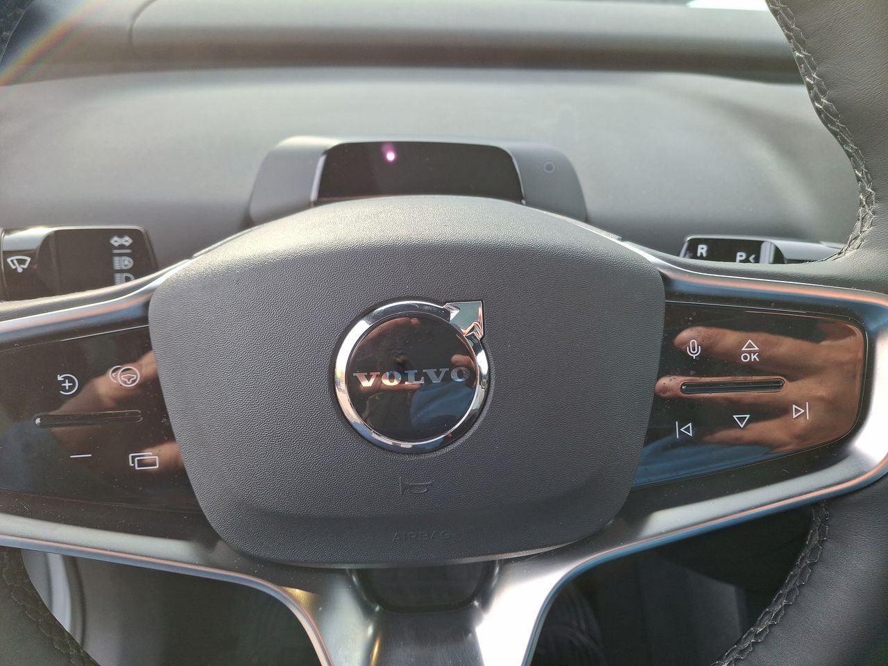 VOLVO - 24
