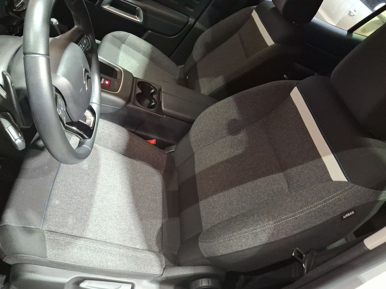 Citroën C5 Aircross — foto 16 de 27