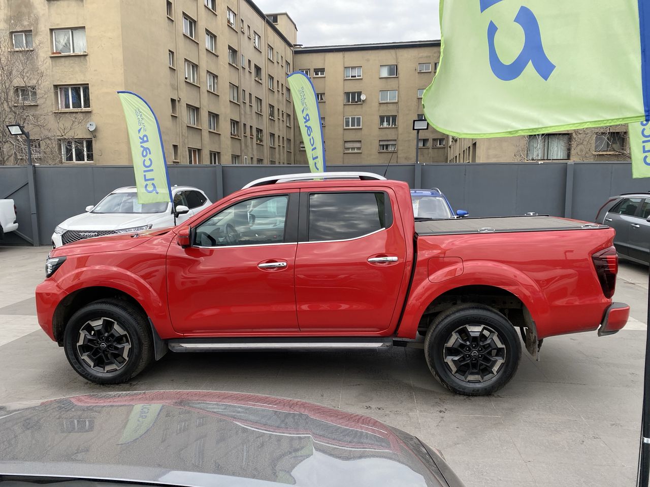NISSAN - 5