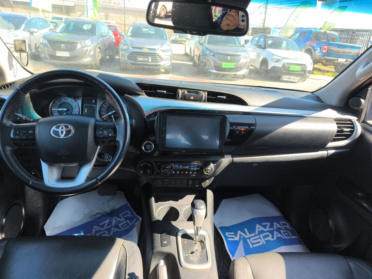 Toyota Hilux — foto 31 de 34