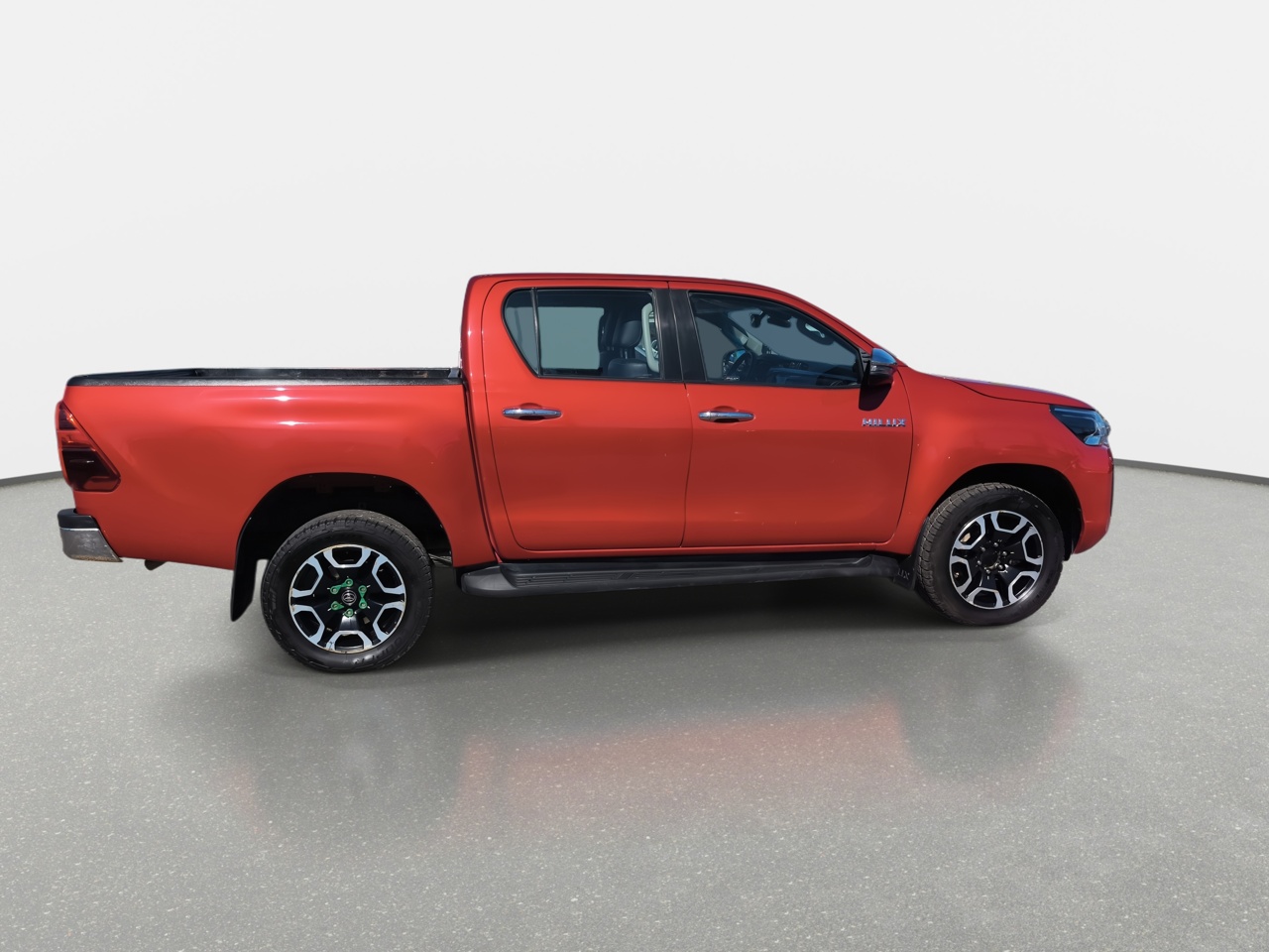 Toyota Hilux — foto 9 de 34