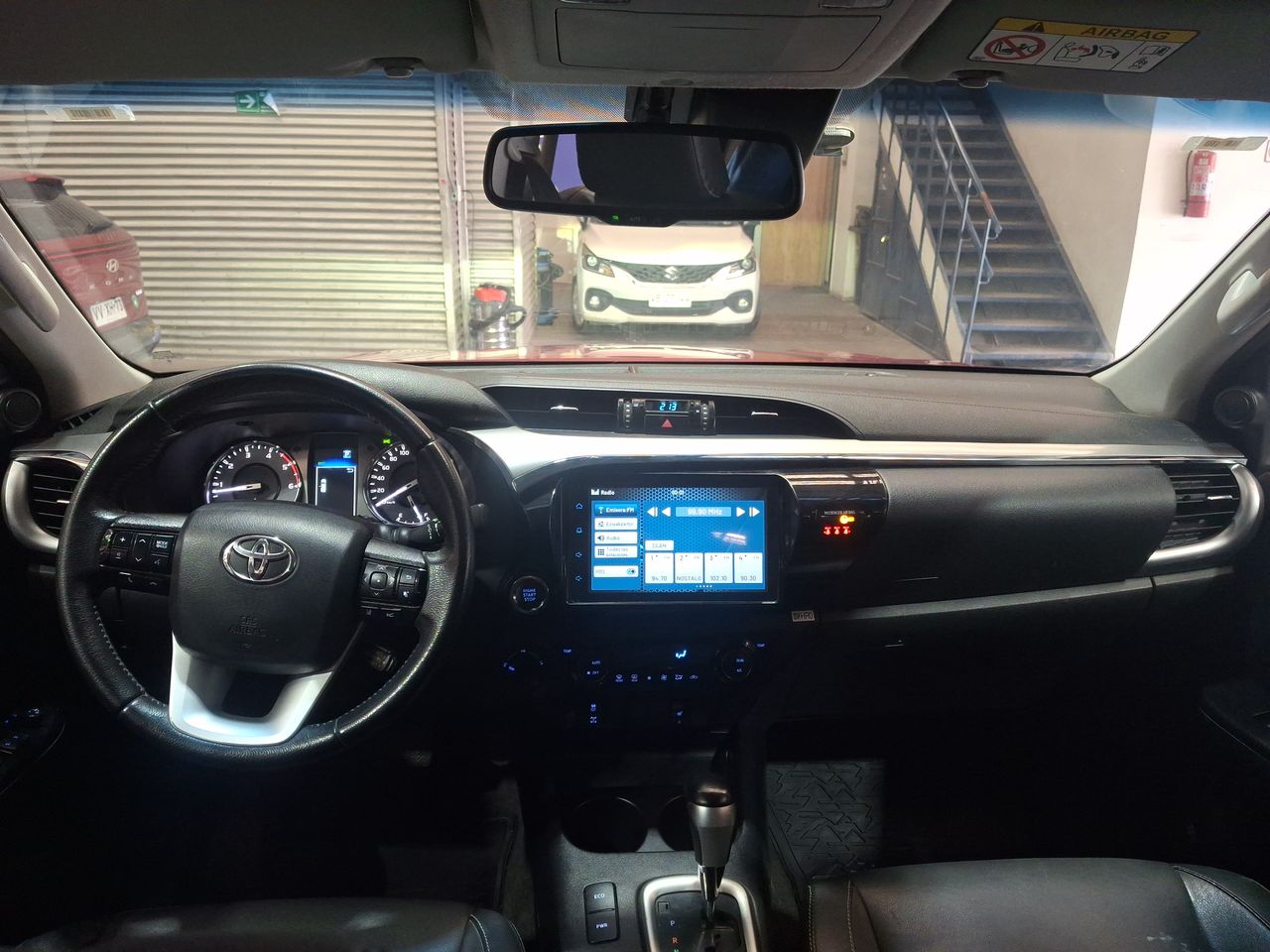 Toyota Hilux — foto 32 de 35