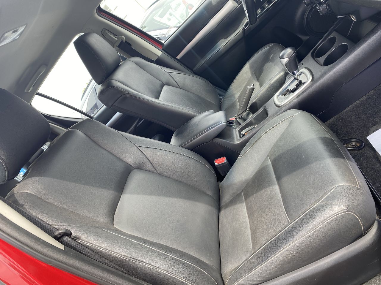 Toyota Hilux — foto 34 de 36