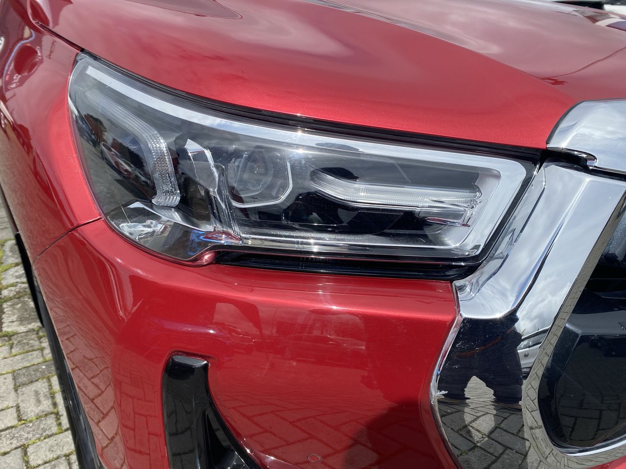Toyota Hilux — foto 19 de 36