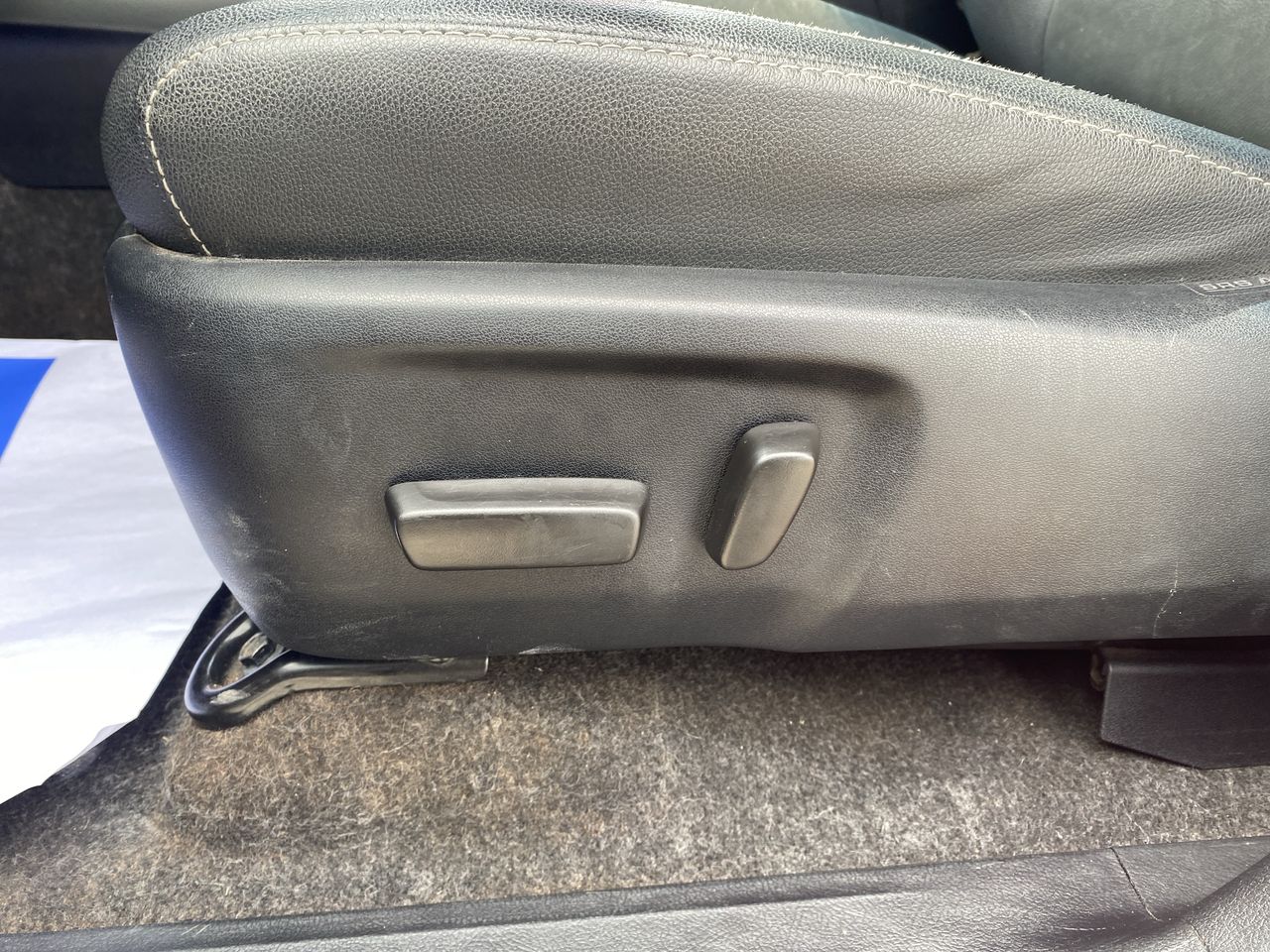 Toyota Hilux — foto 24 de 36