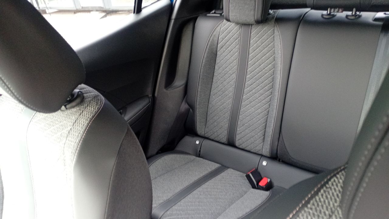 PEUGEOT - 4