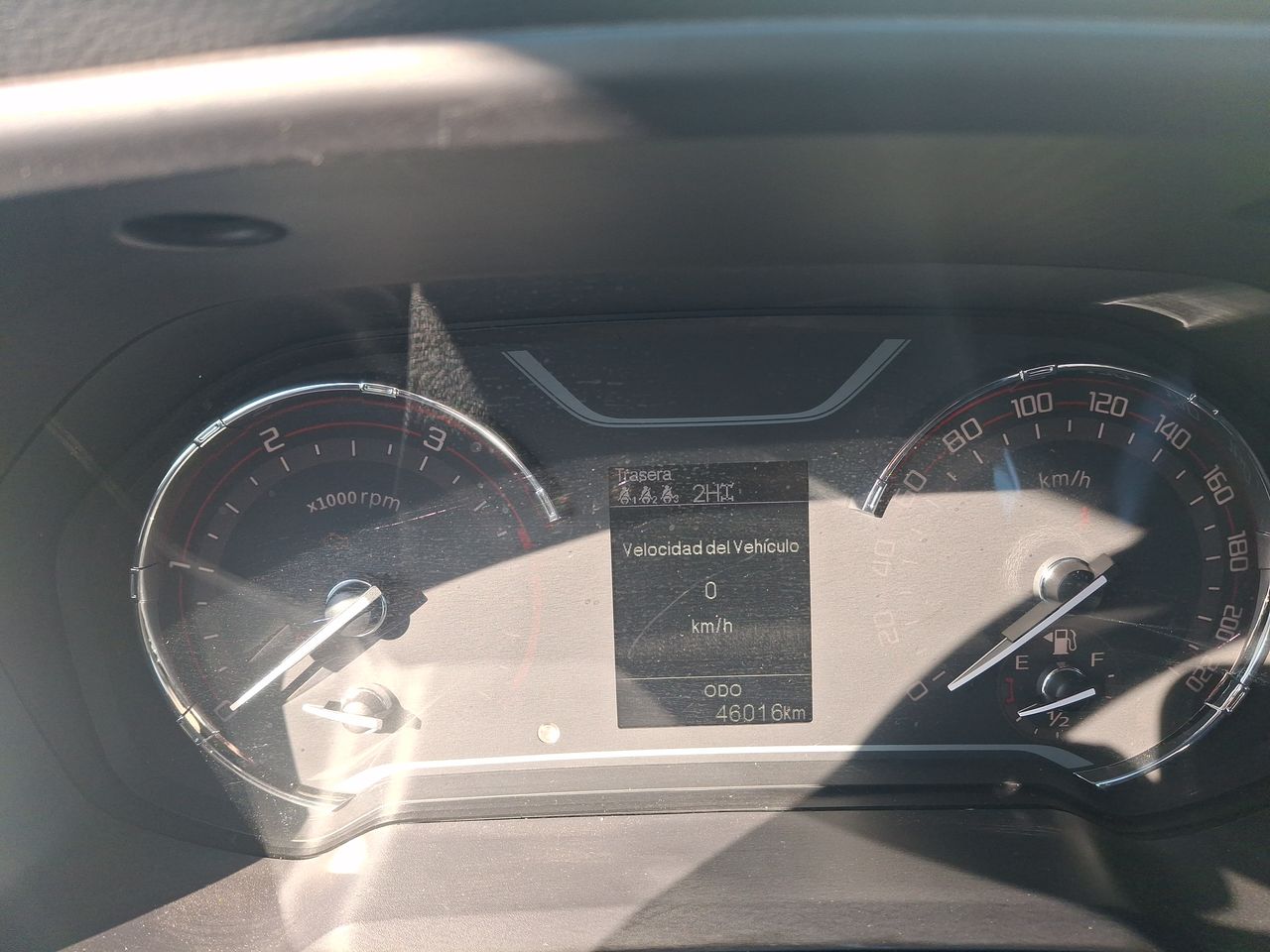 Maxus T60 — foto 20 de 27