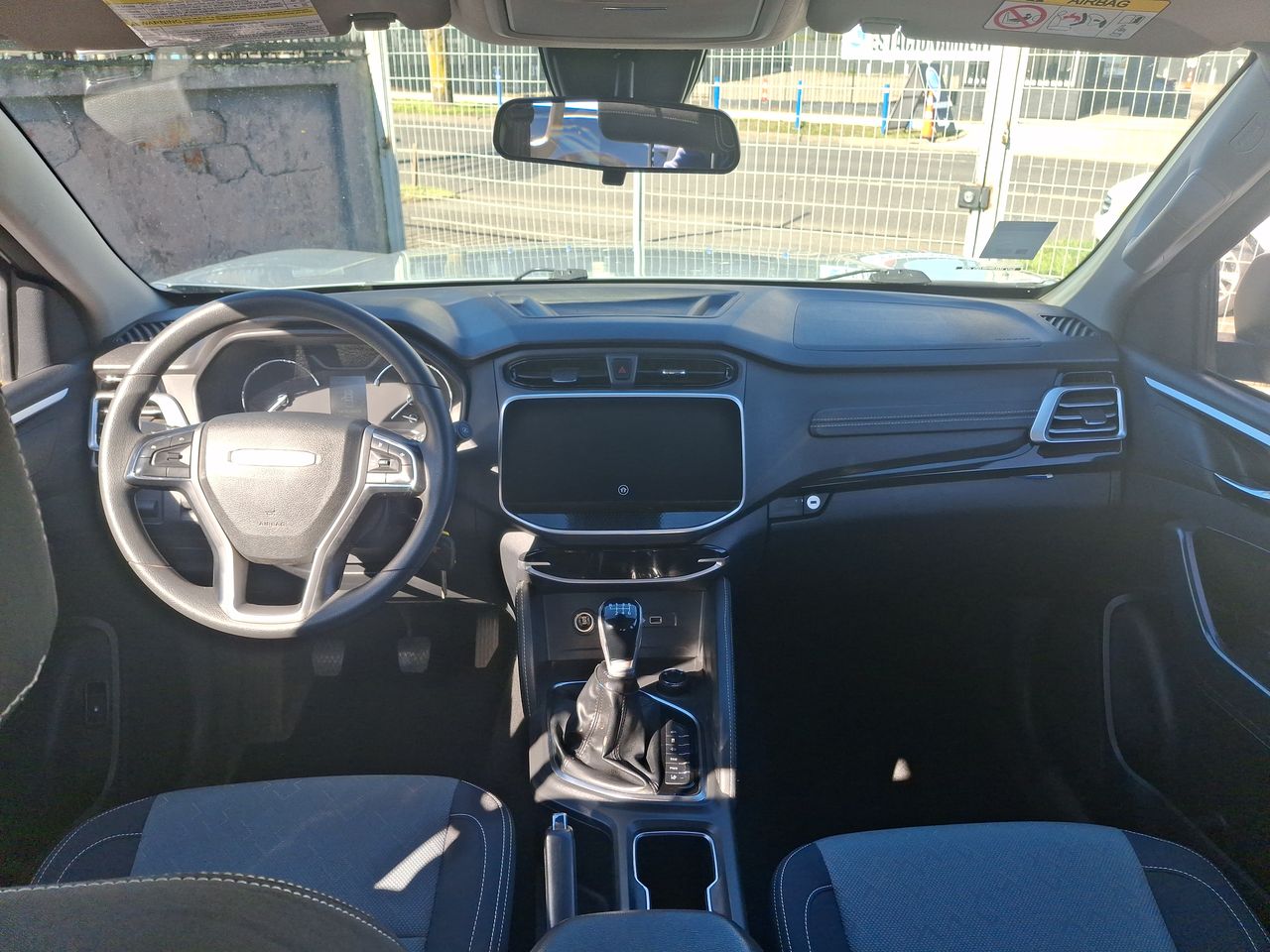 Maxus T60 — foto 25 de 27