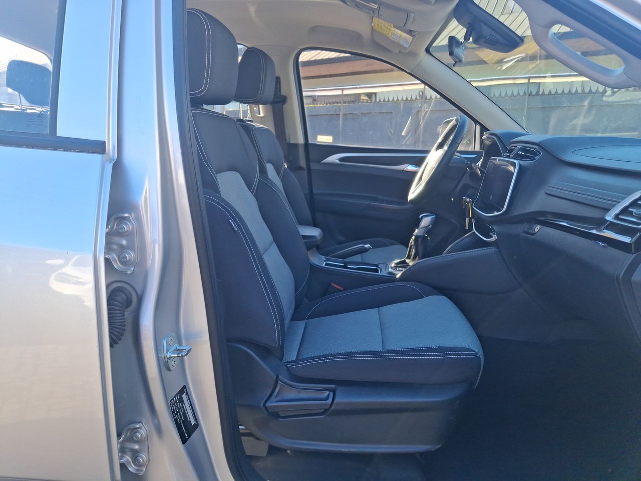 Maxus T60 — foto 26 de 27