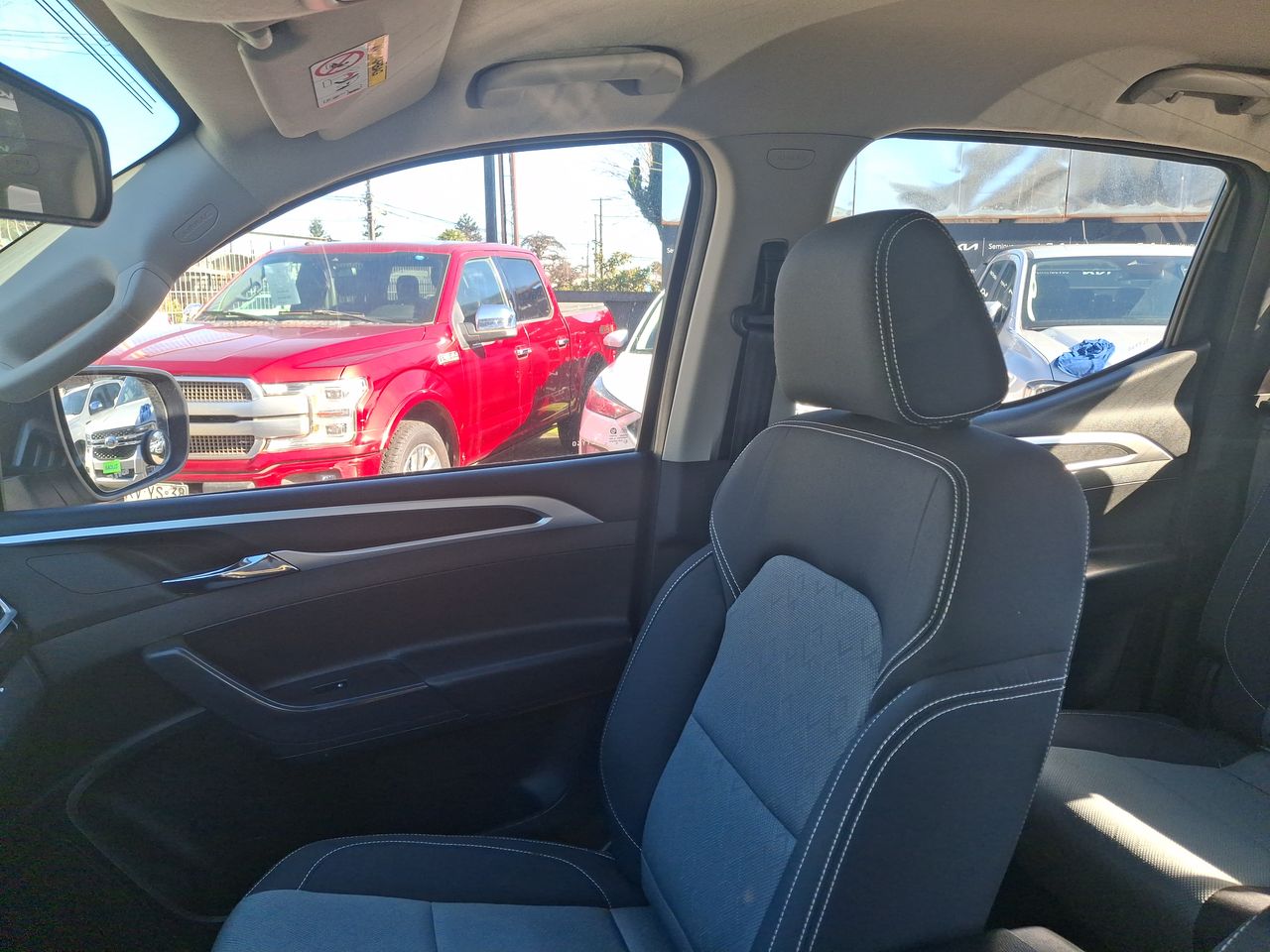 Maxus T60 — foto 4 de 27