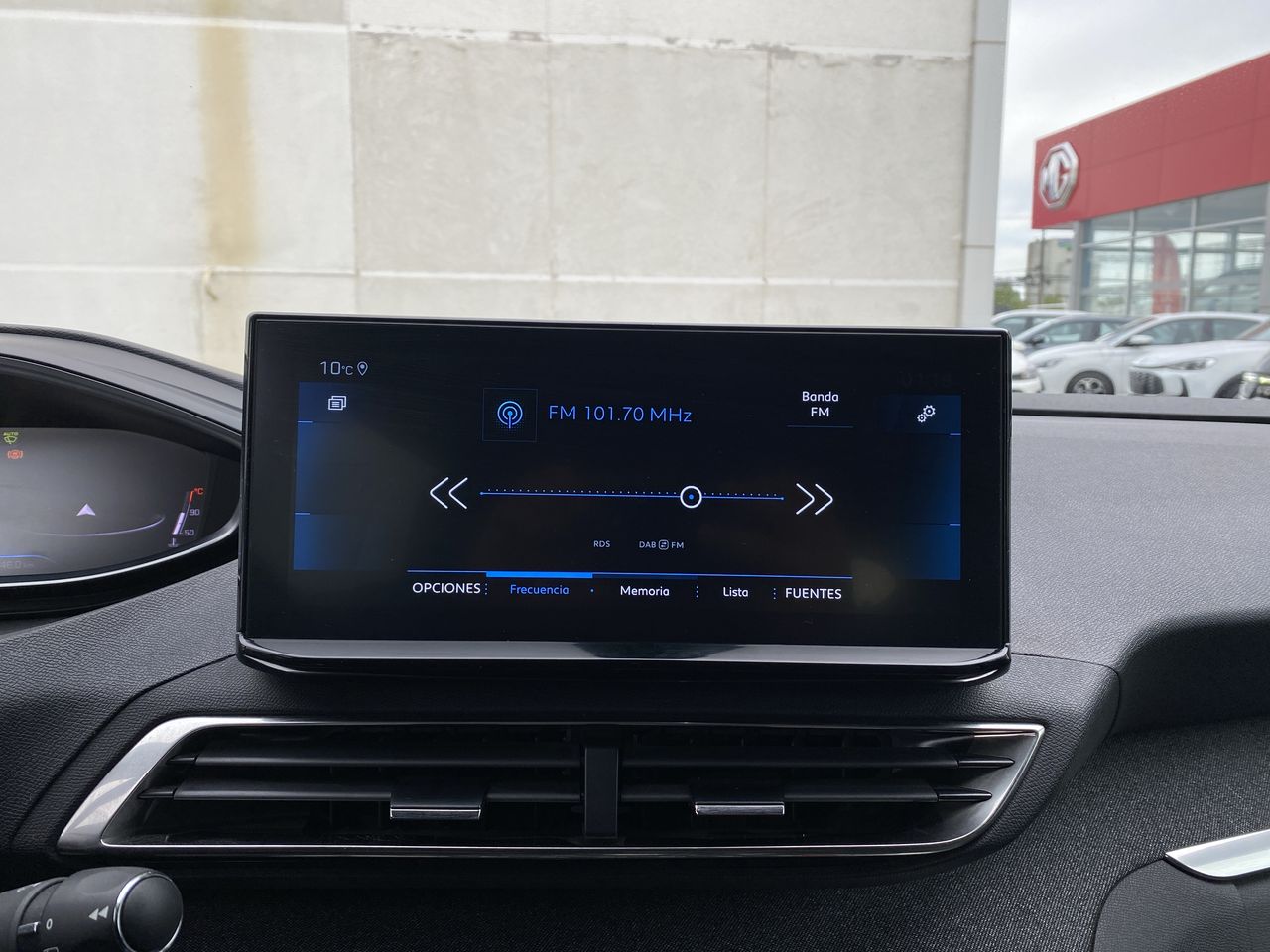 Peugeot 5008 — foto 30 de 37