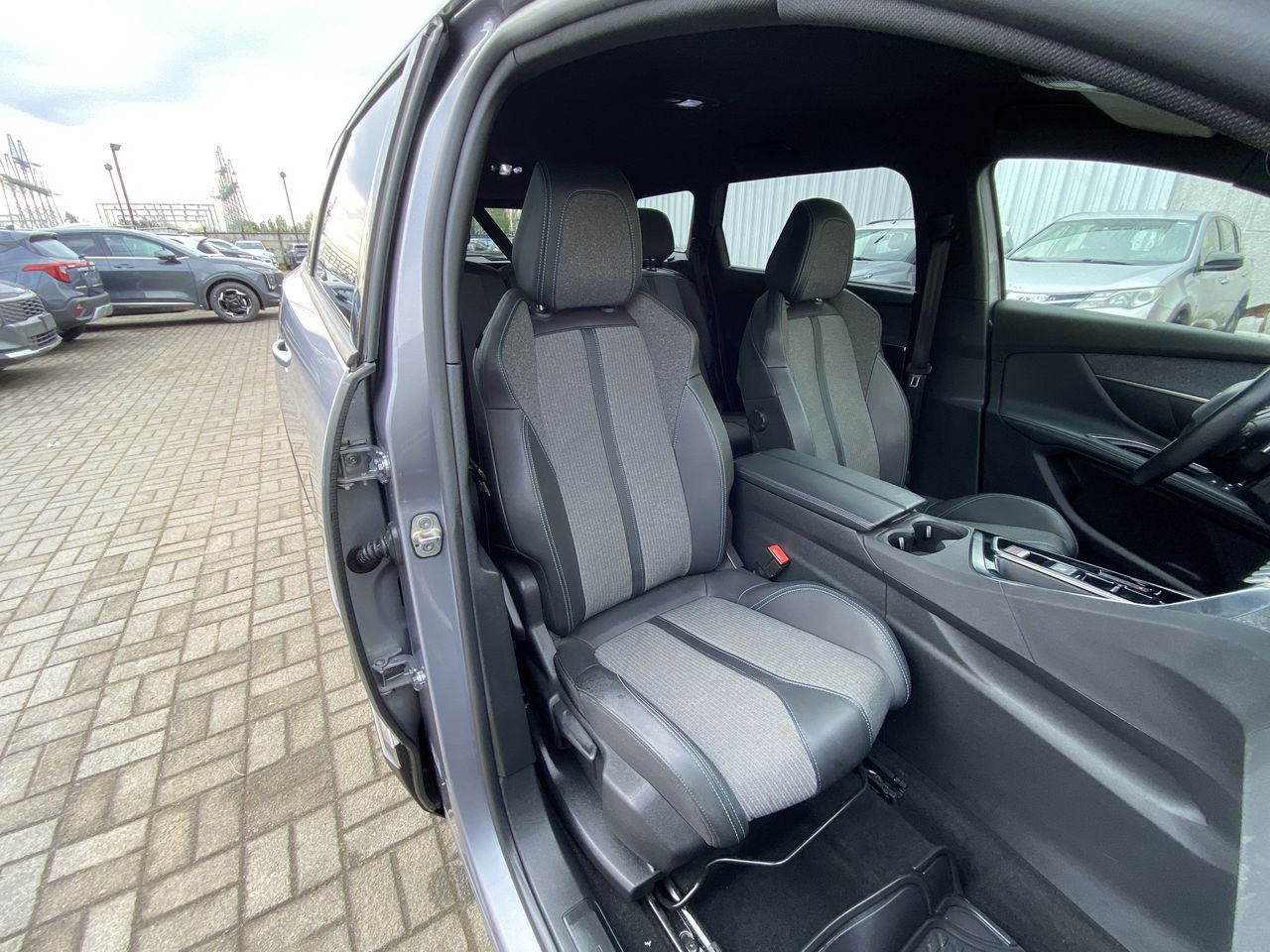 Peugeot 5008 — foto 35 de 37
