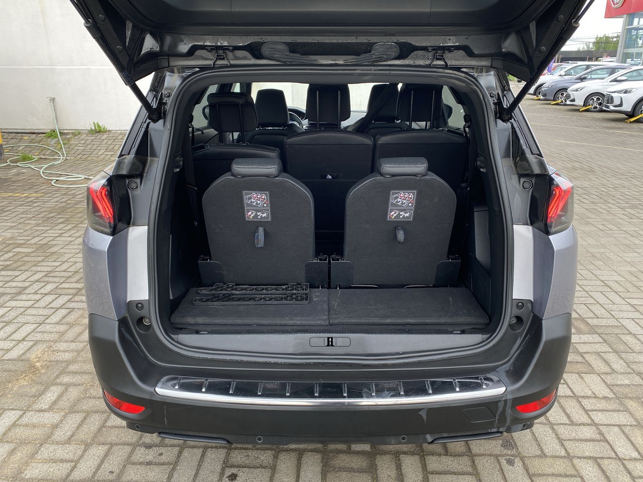 Peugeot 5008 — foto 23 de 37