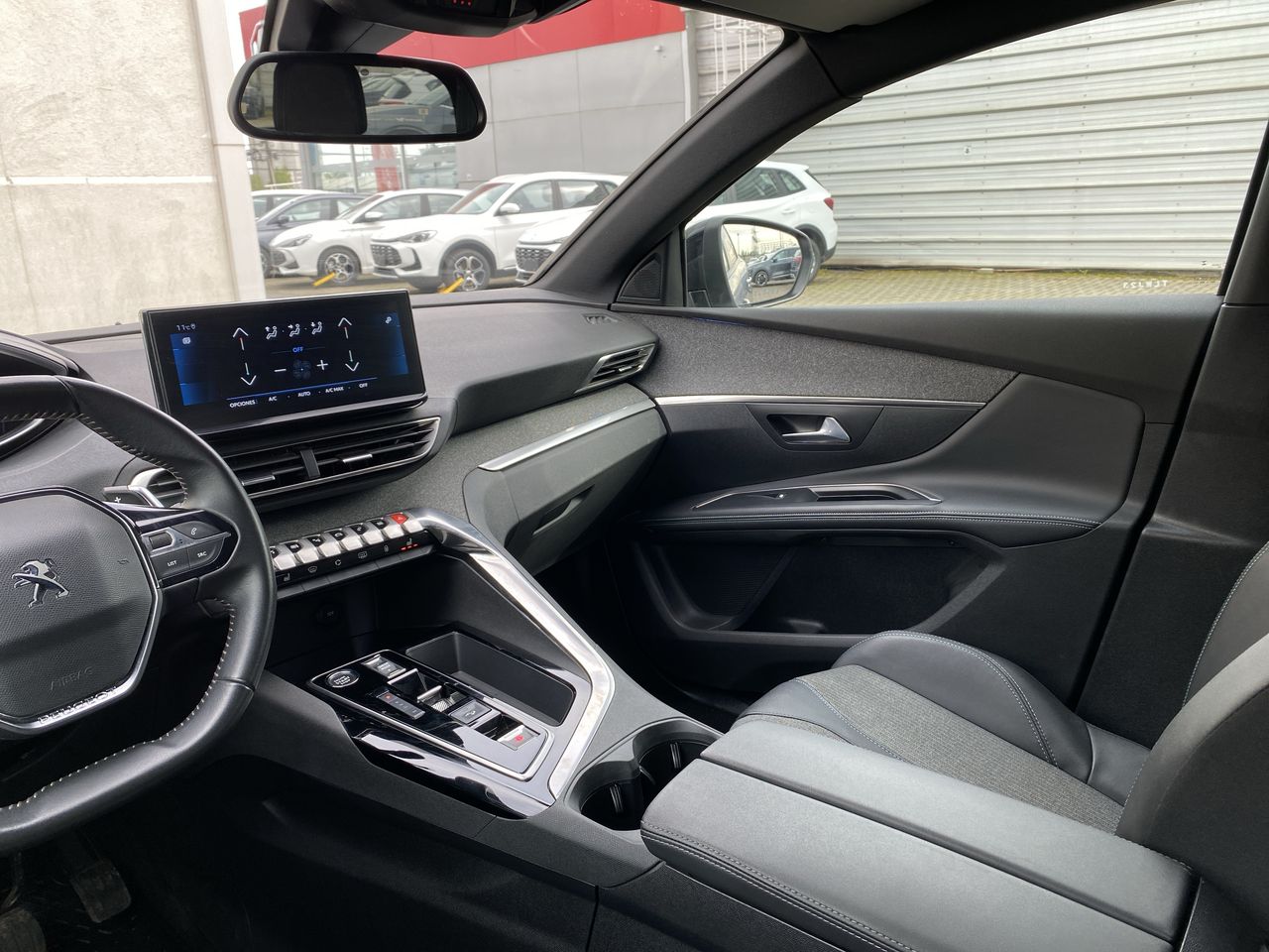 Peugeot 5008 — foto 11 de 37