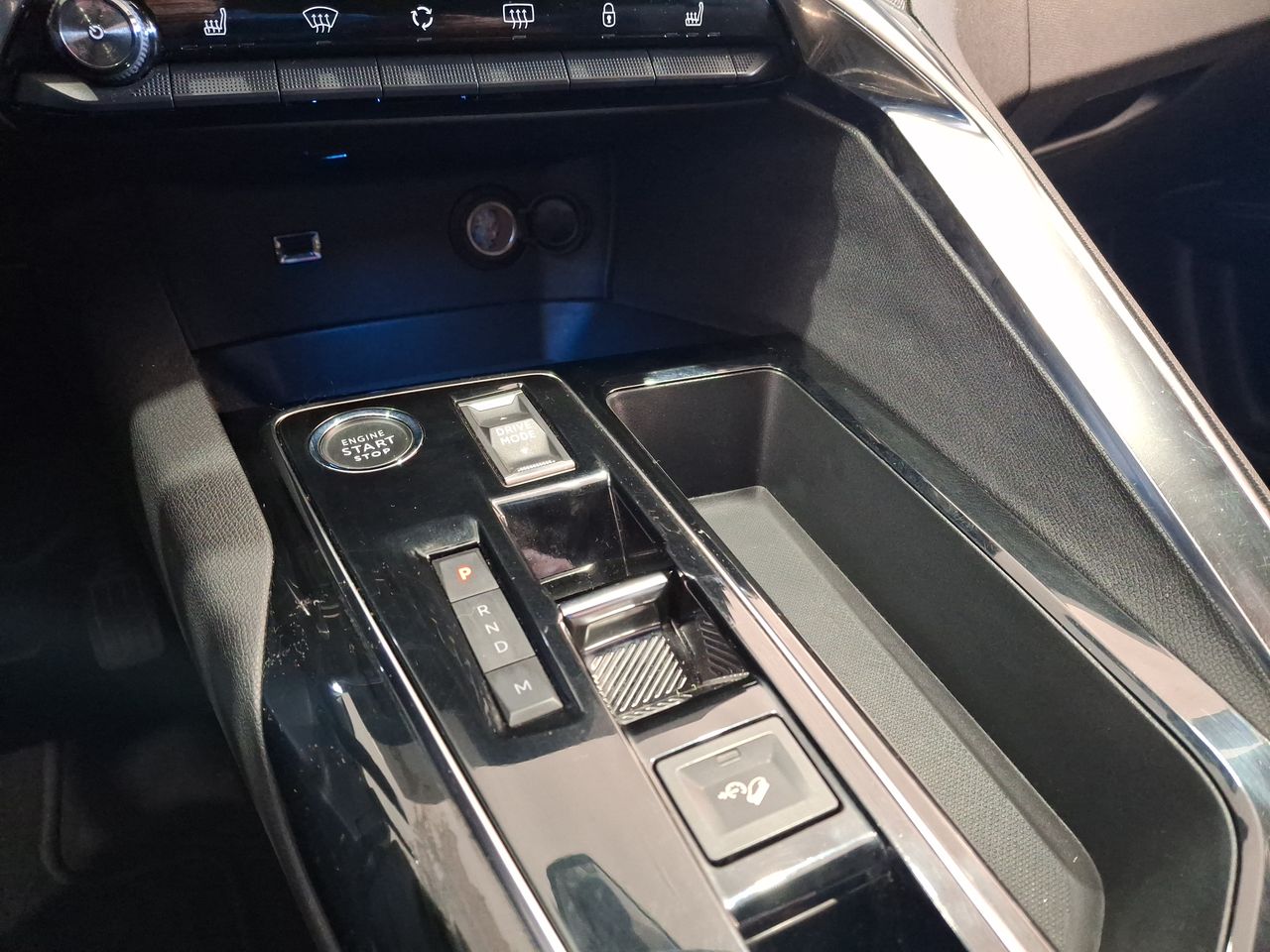 PEUGEOT - 23