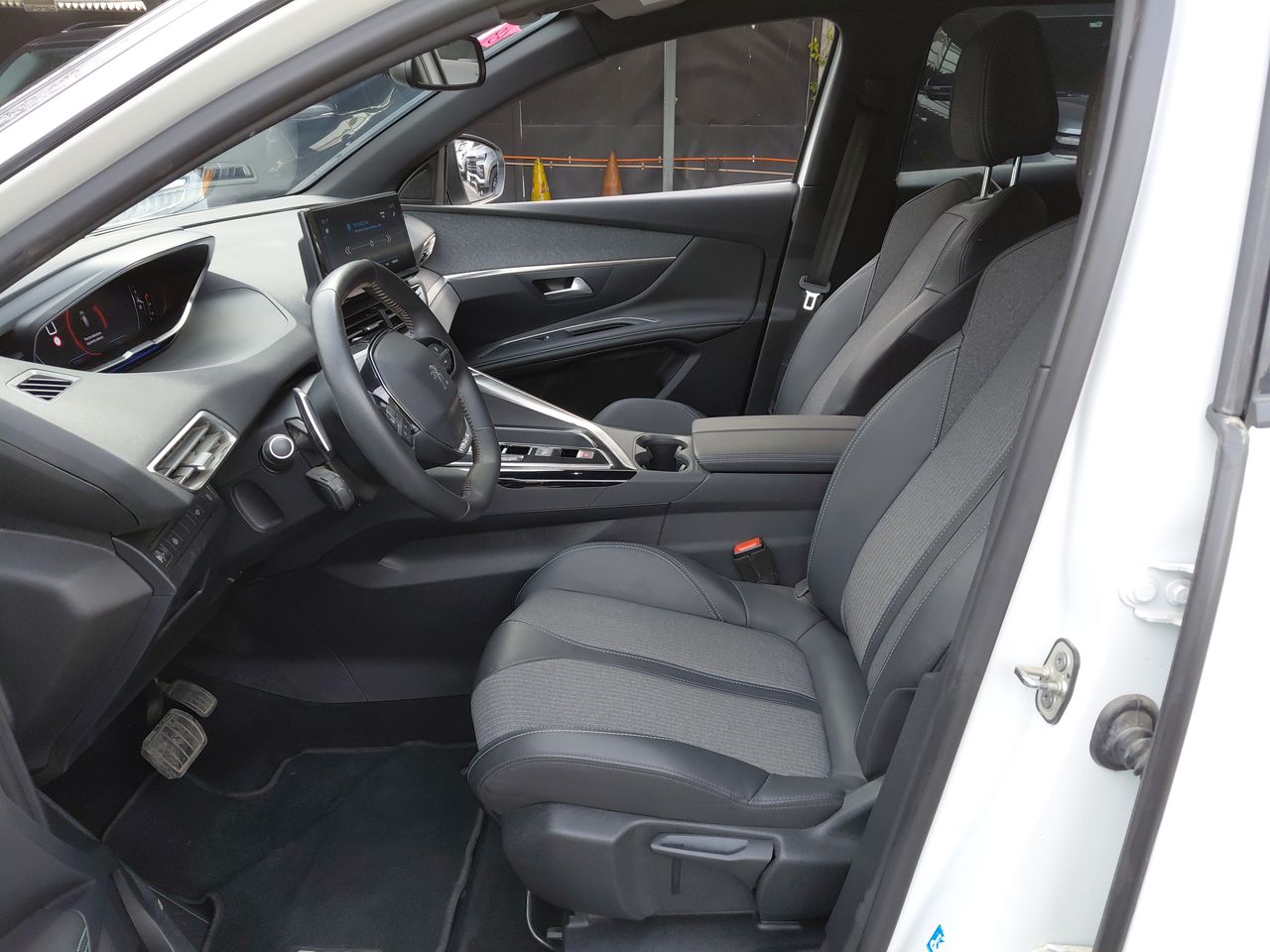 PEUGEOT - 6