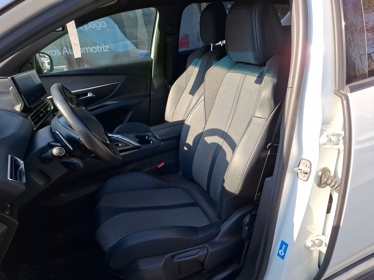 Peugeot 3008 — foto 8 de 19