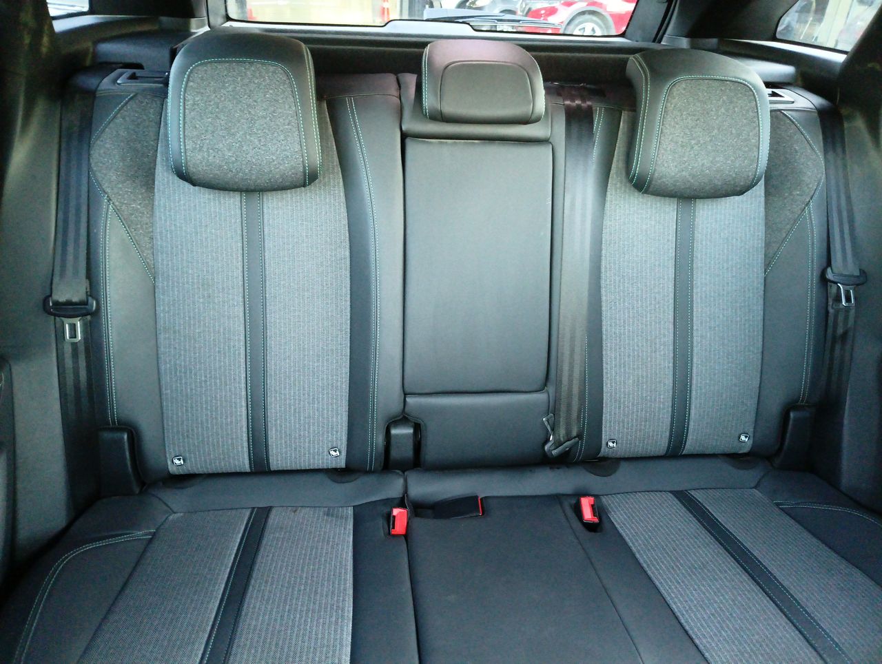 PEUGEOT - 5