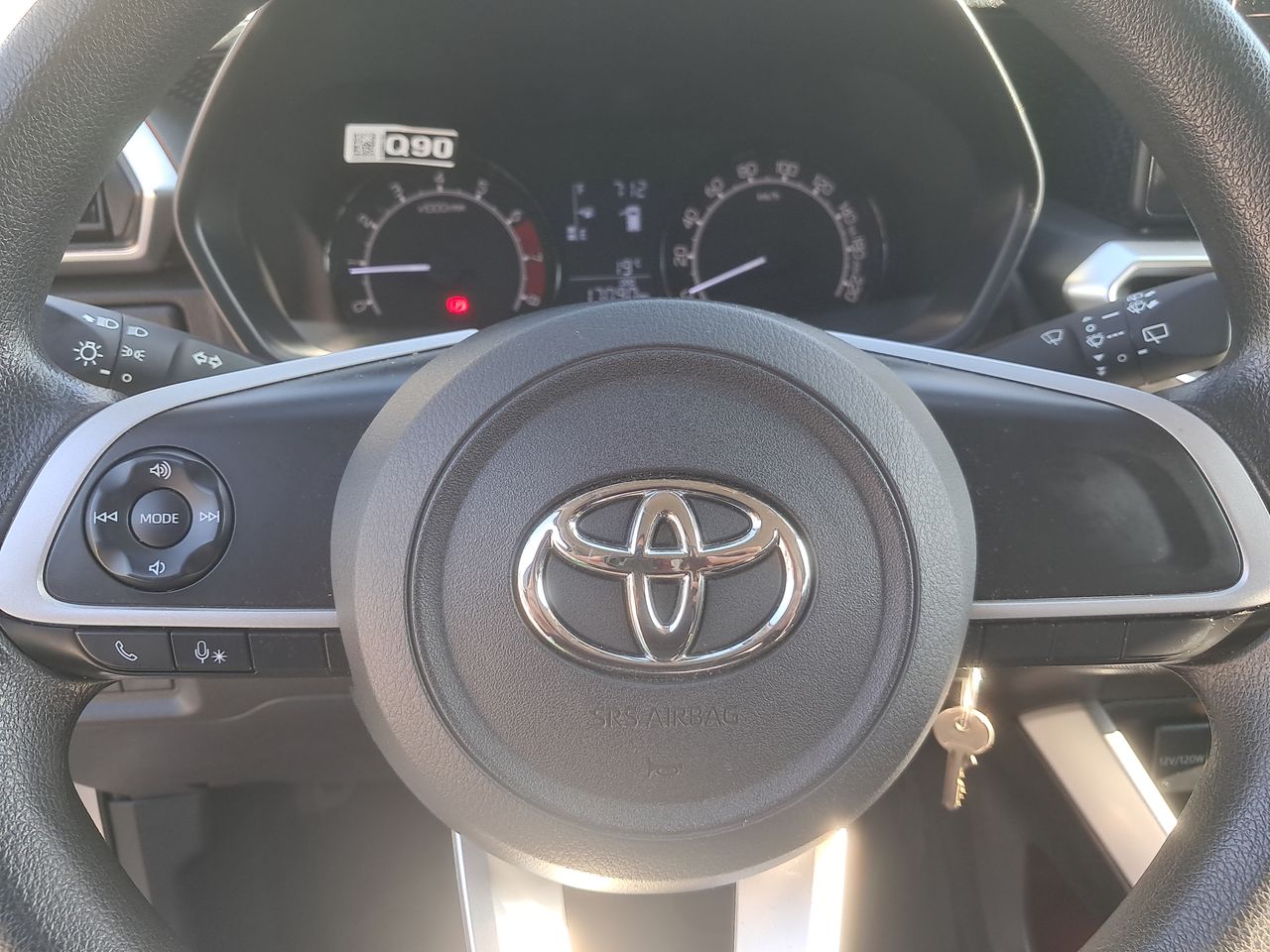 TOYOTA - 26