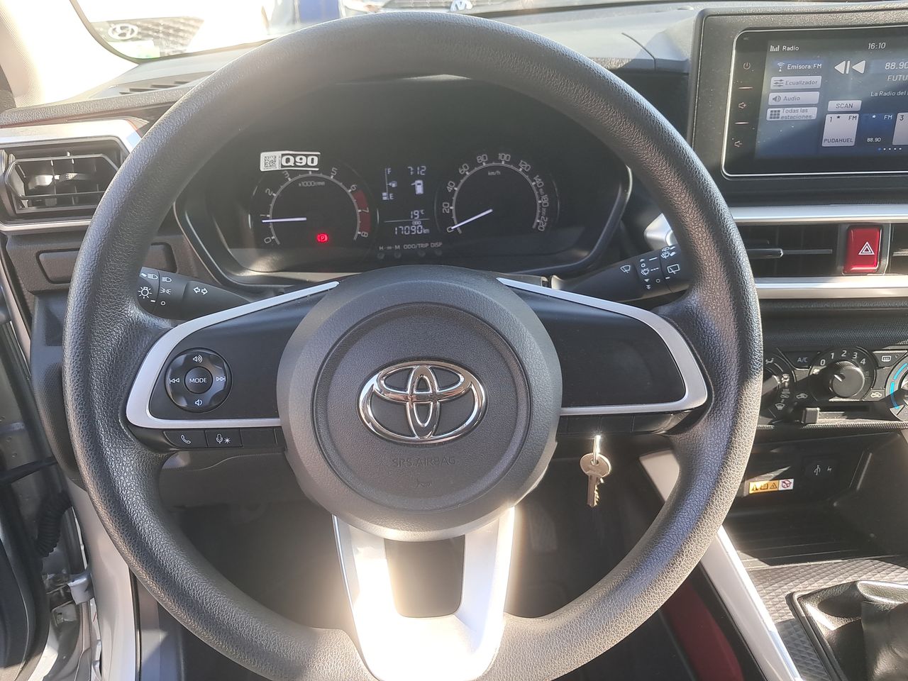 TOYOTA - 25