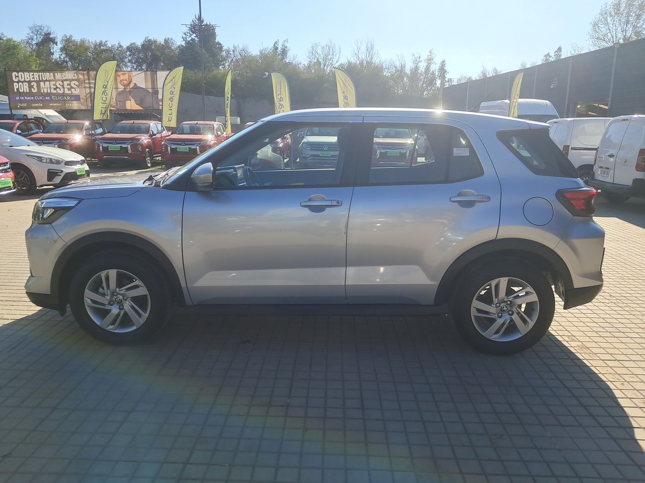 TOYOTA - 4