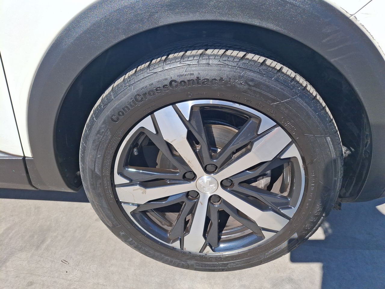 Peugeot 3008 — foto 18 de 31
