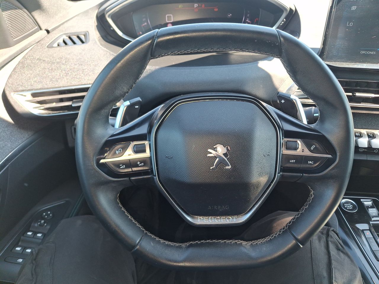 Peugeot 3008 — foto 24 de 31