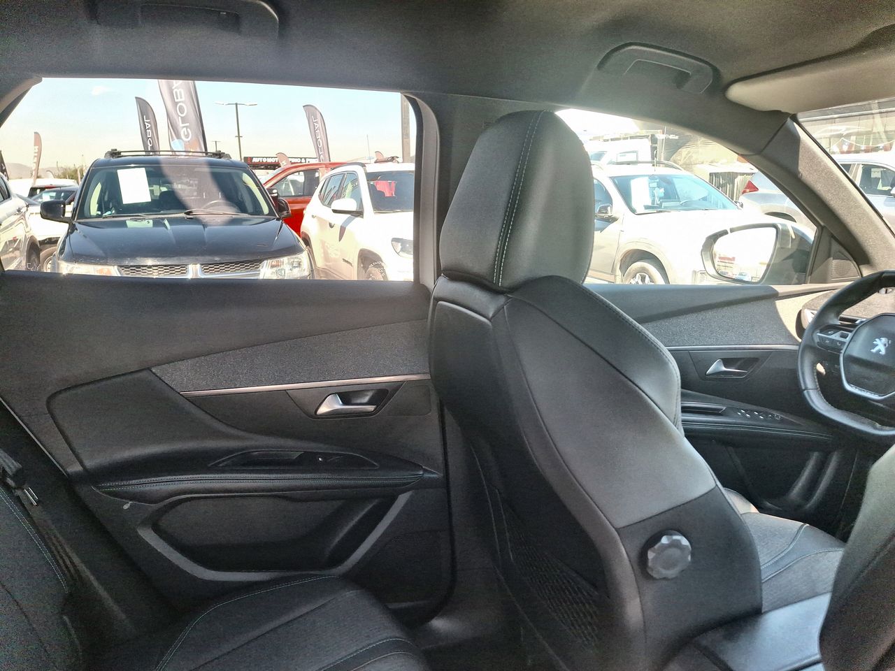 Peugeot 3008 — foto 16 de 31