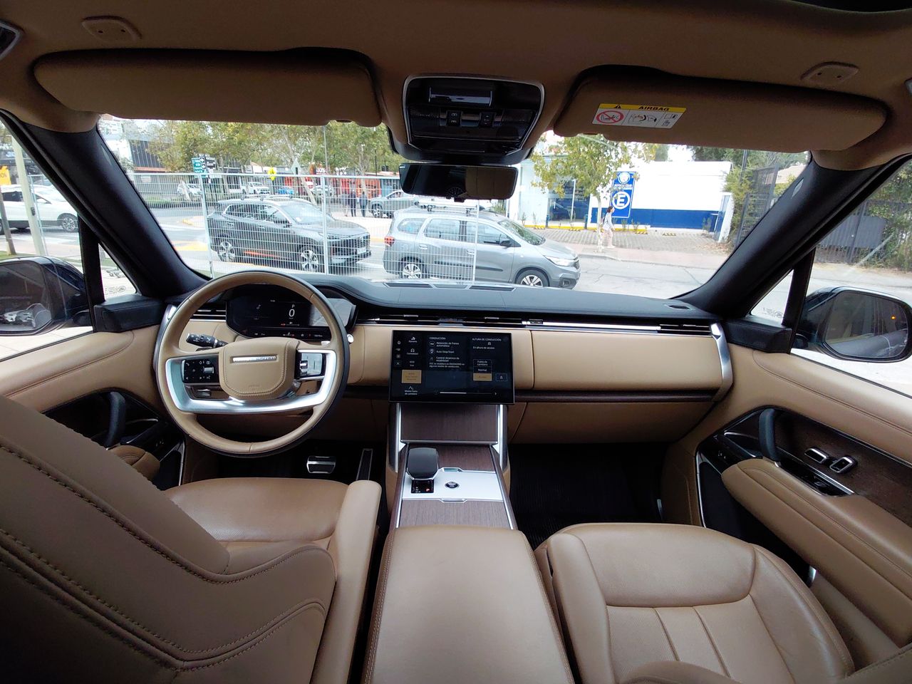 LAND ROVER - 24