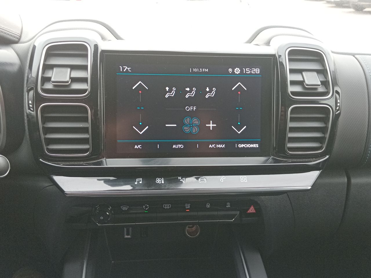 Porsche Macan — foto 22 de 27