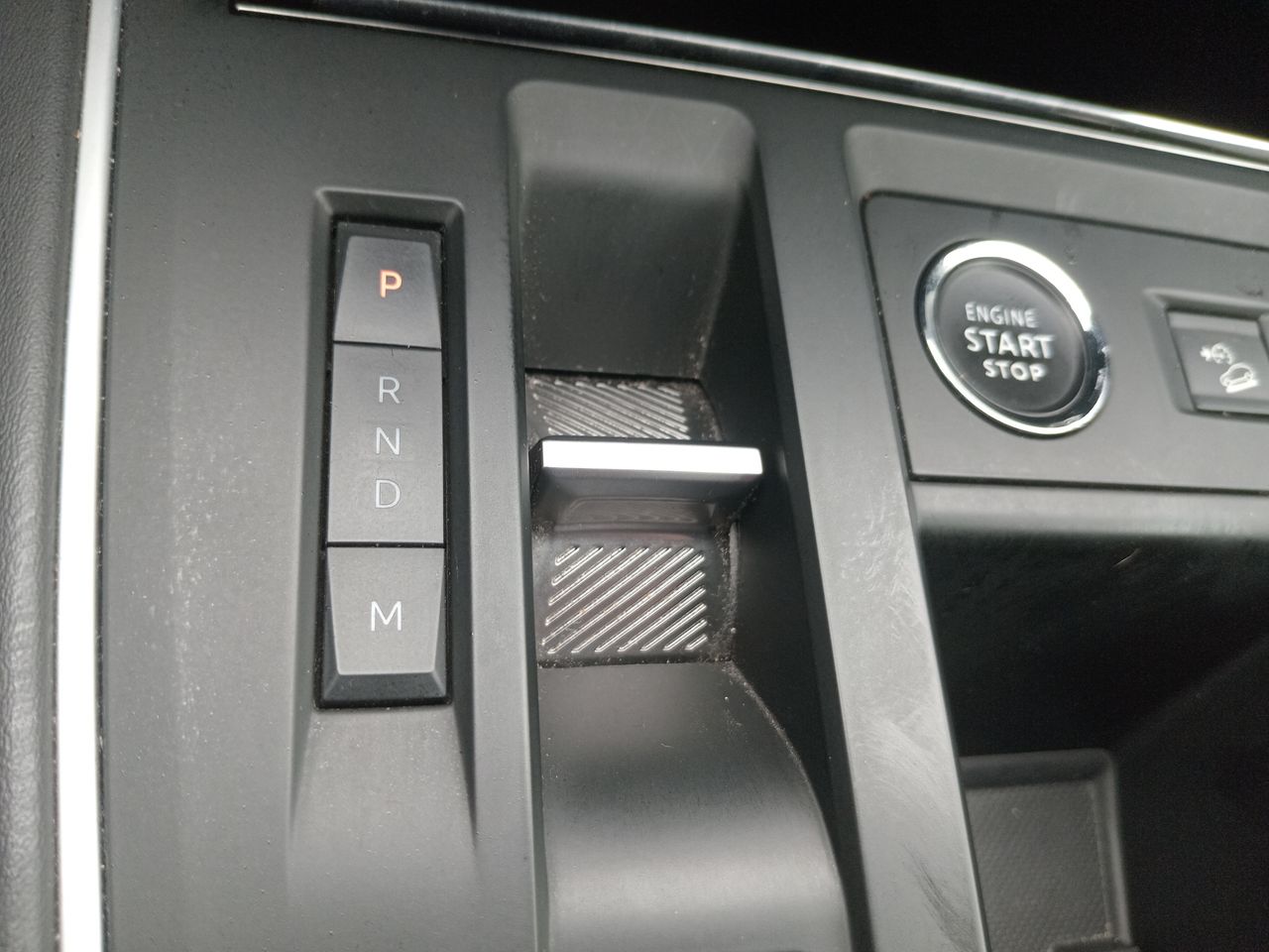 Porsche Macan — foto 23 de 27