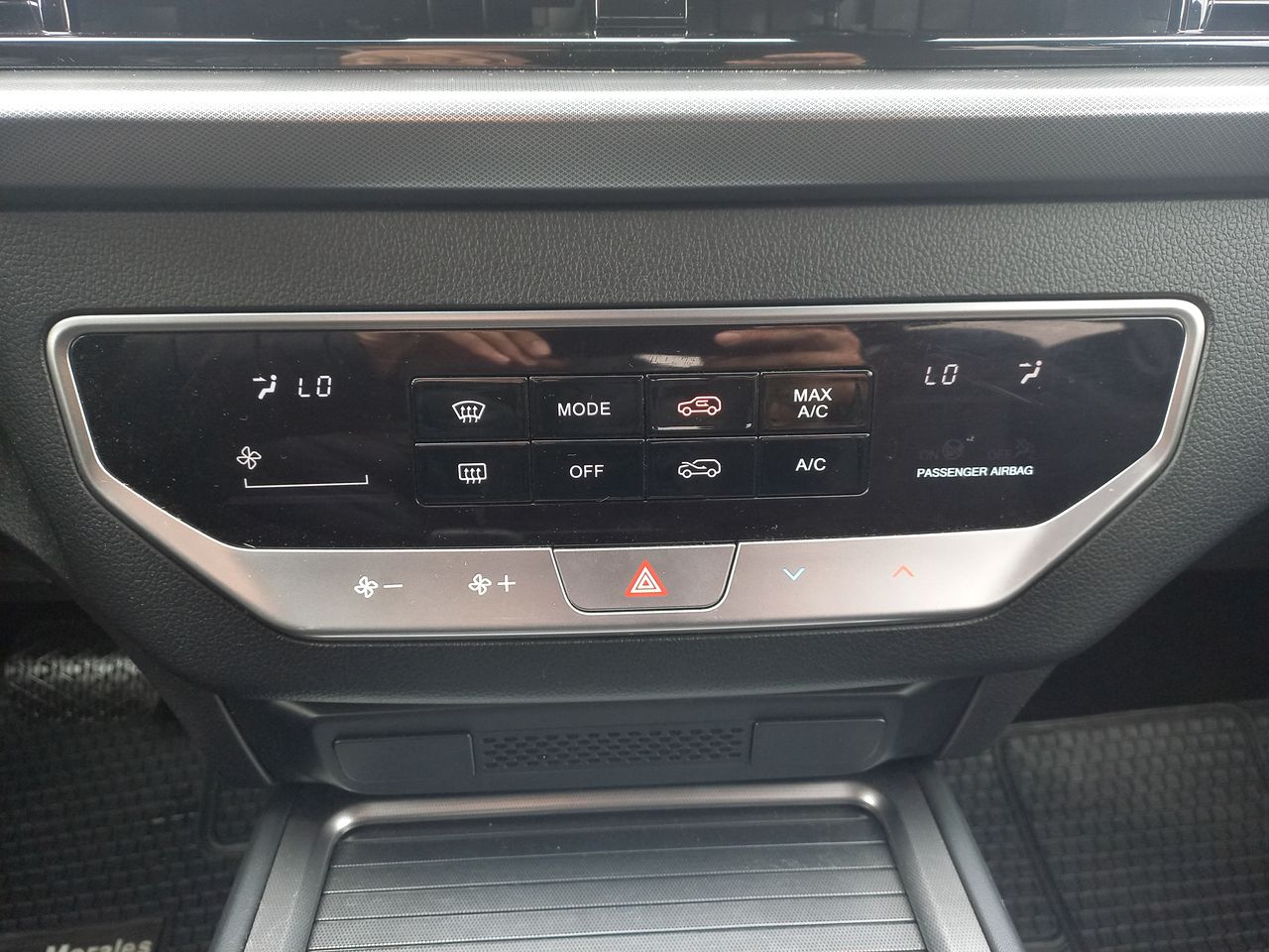 SSANGYONG - 27