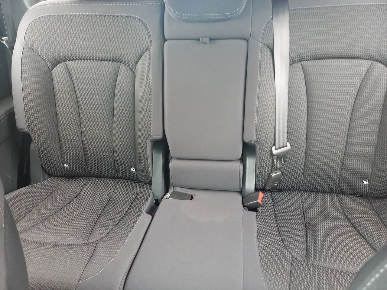 SSANGYONG - 30
