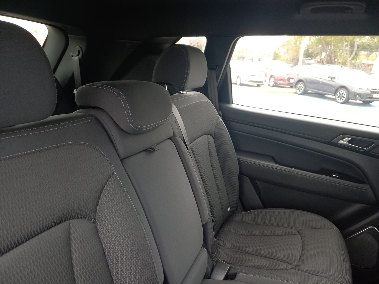 SSANGYONG - 12