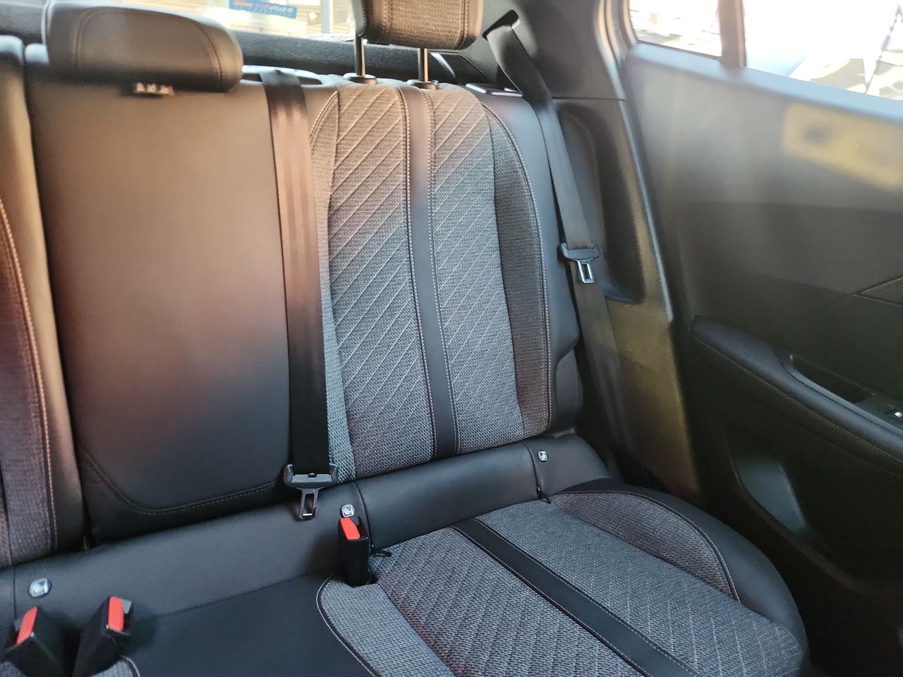 PEUGEOT - 5