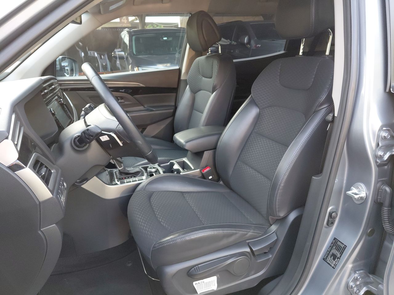 SSANGYONG - 23