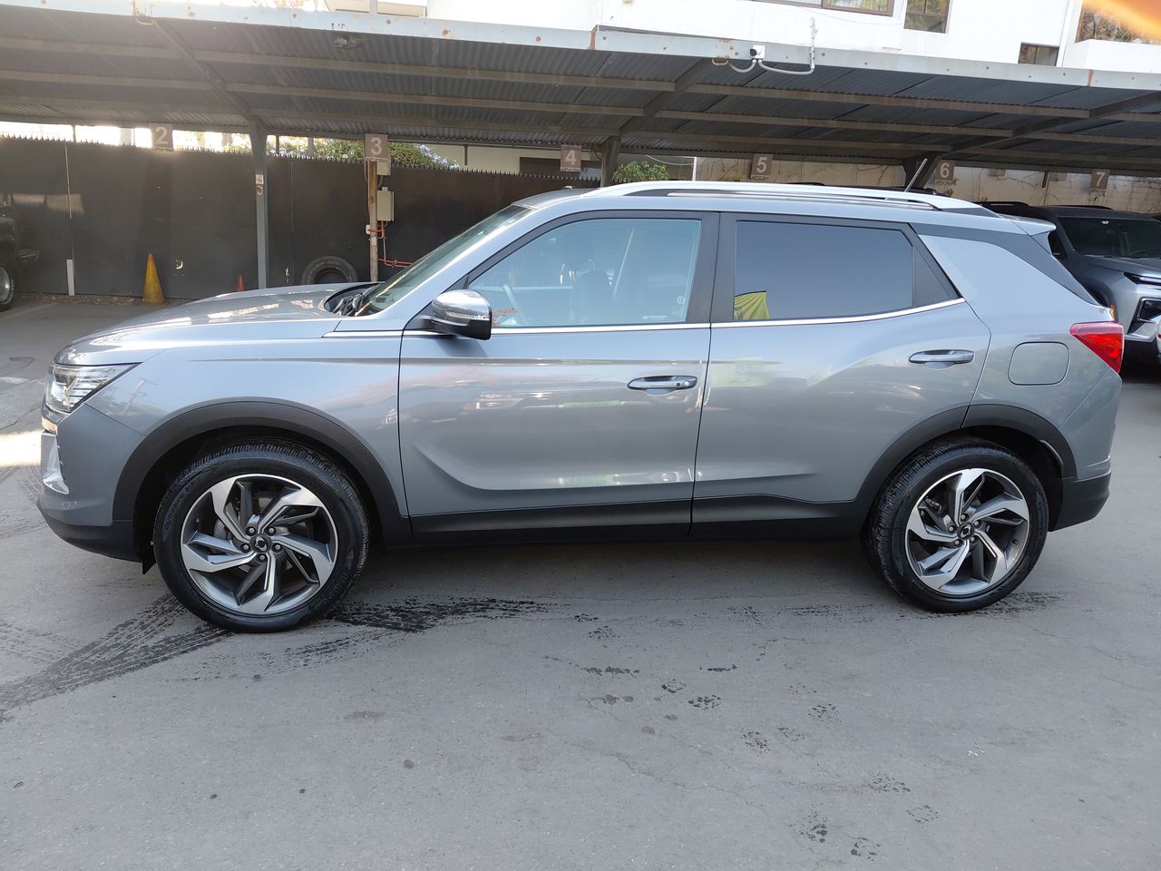 SSANGYONG - 4
