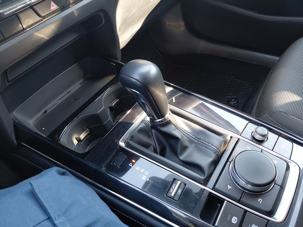 MAZDA - 32
