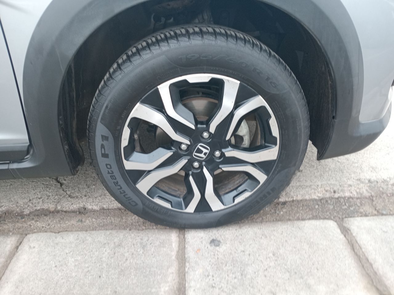 Honda WR-V — foto 8 de 27