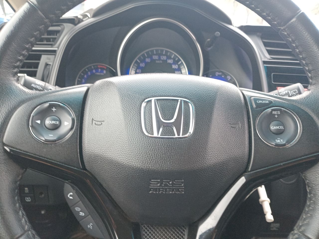 Honda WR-V — foto 18 de 27