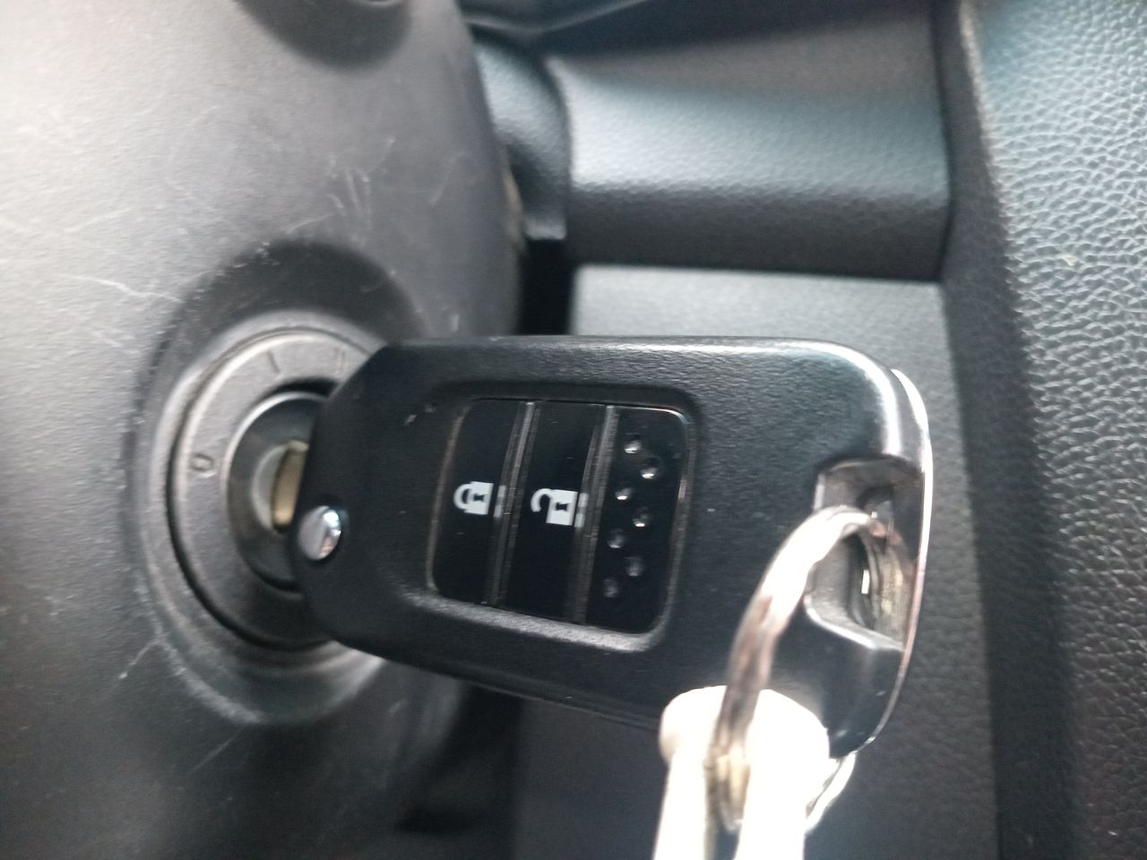 Honda WR-V — foto 27 de 27