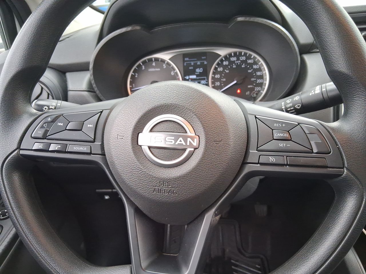 NISSAN - 26