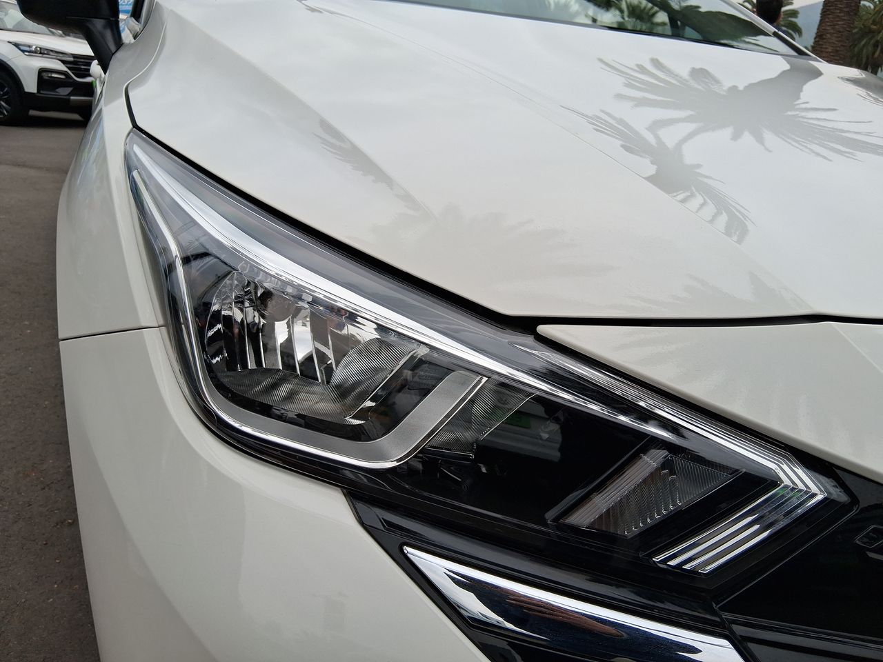 NISSAN - 19
