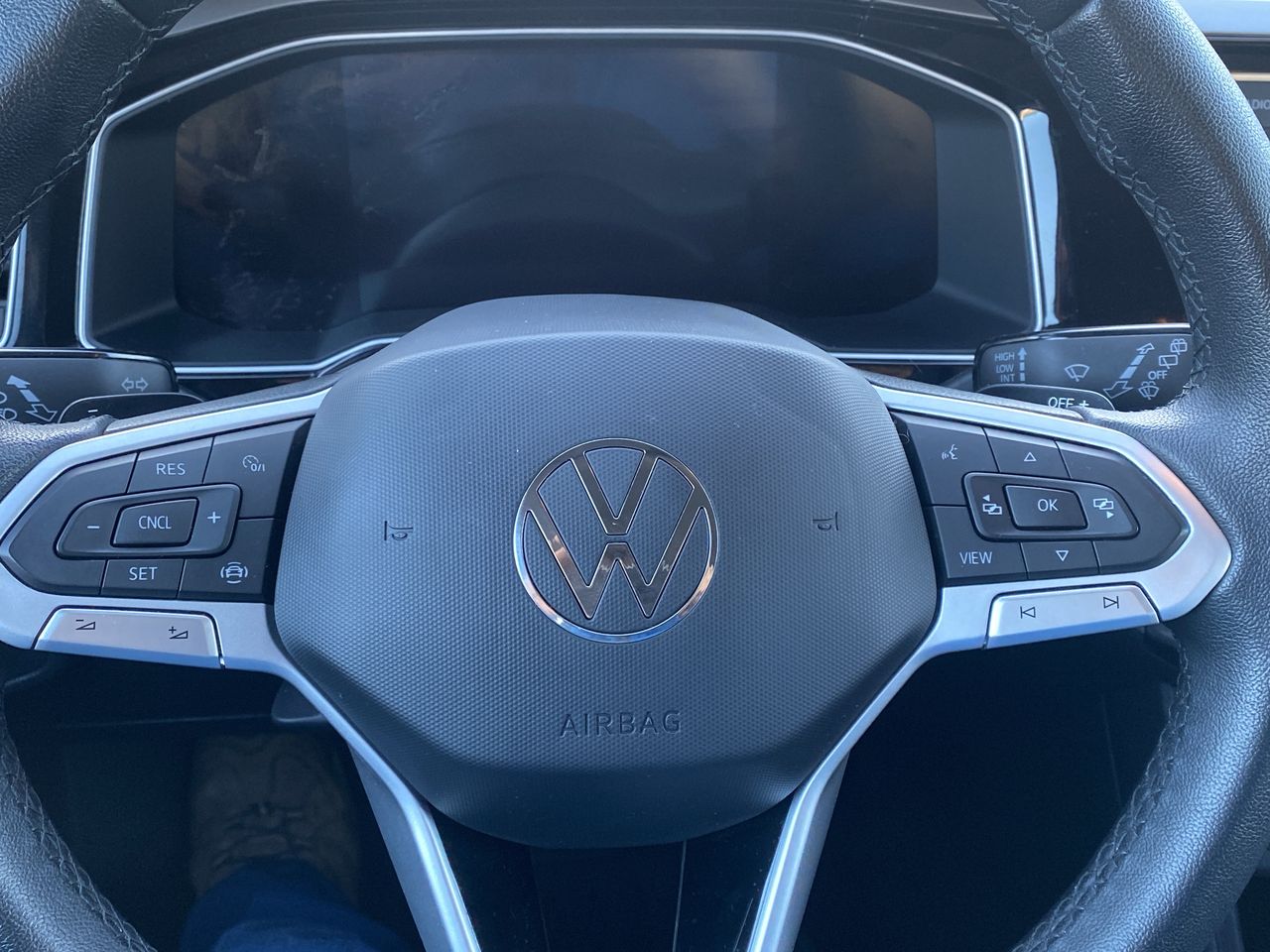 VOLKSWAGEN - 25