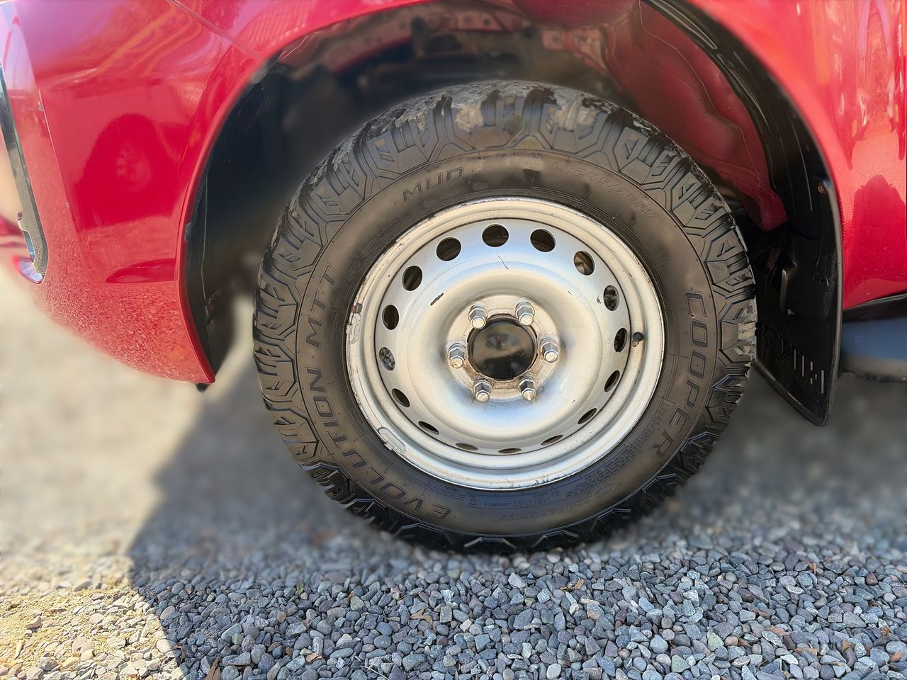 Toyota Hilux — foto 18 de 28
