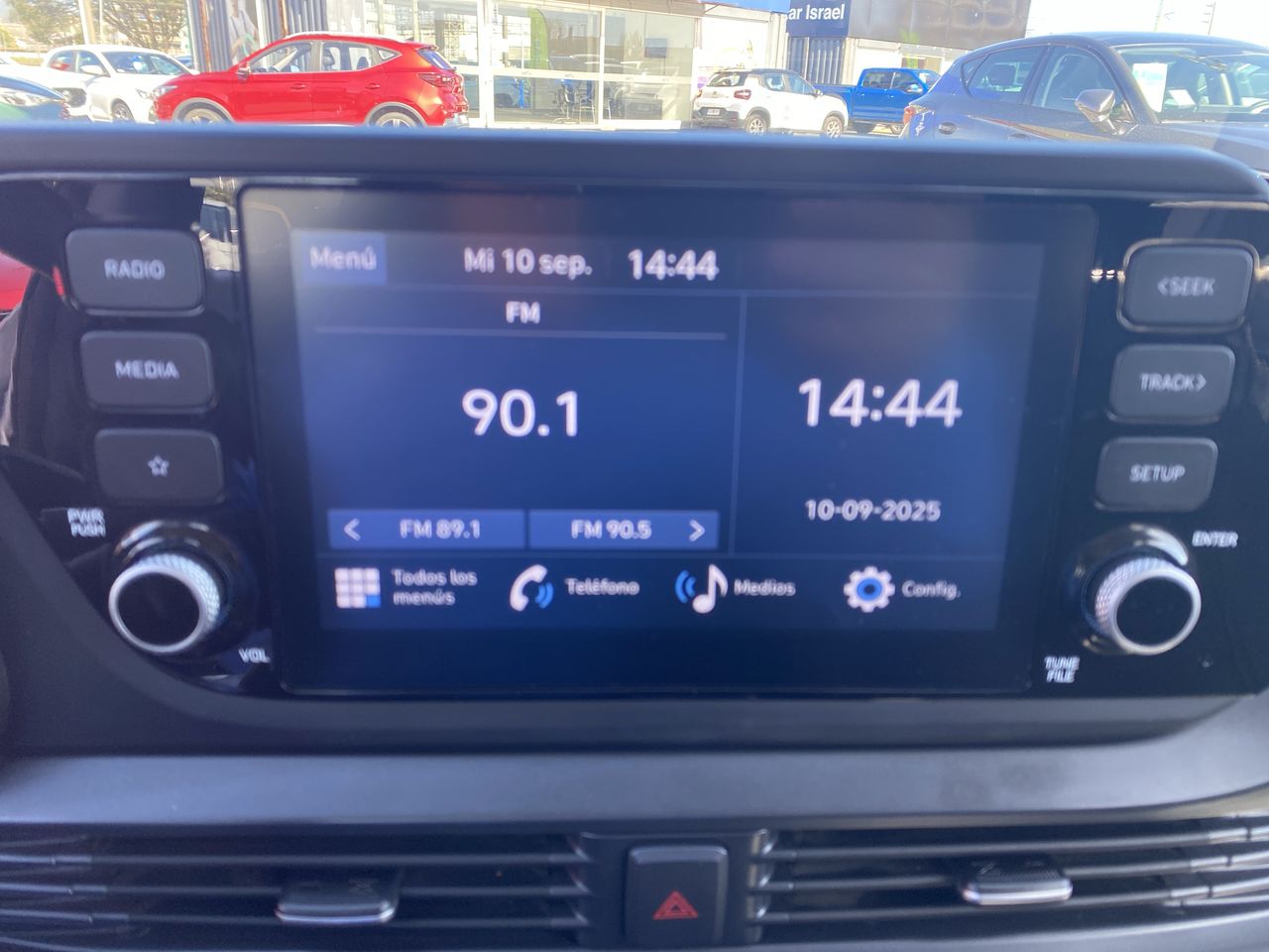 HYUNDAI - 27