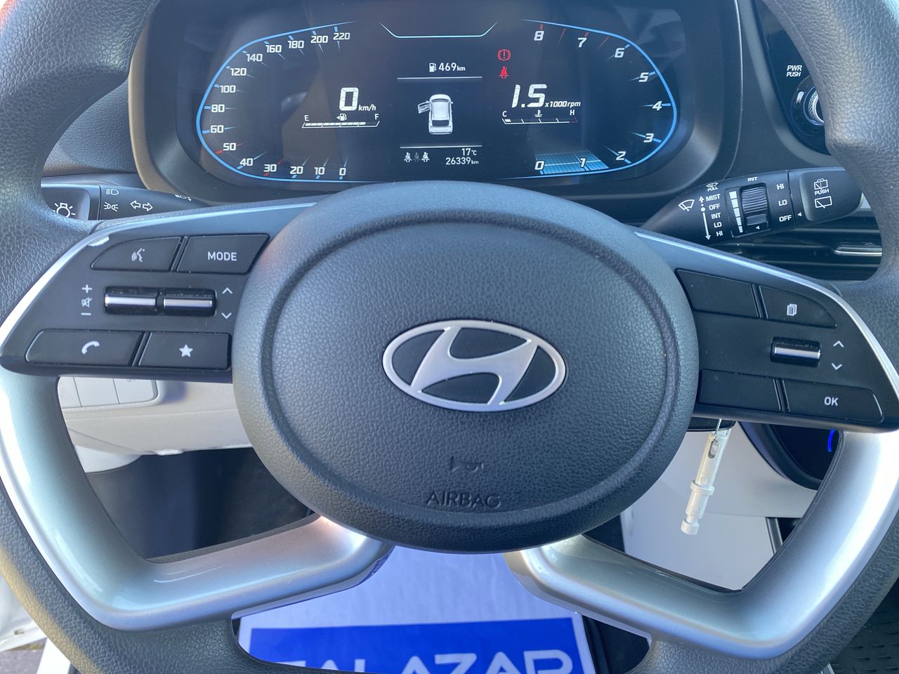 HYUNDAI - 25