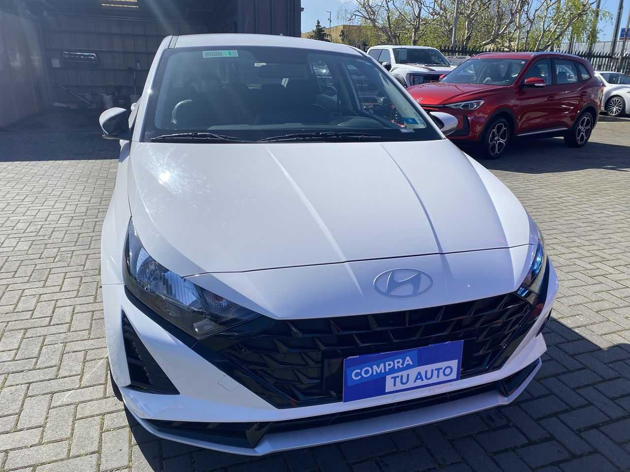 HYUNDAI - 2