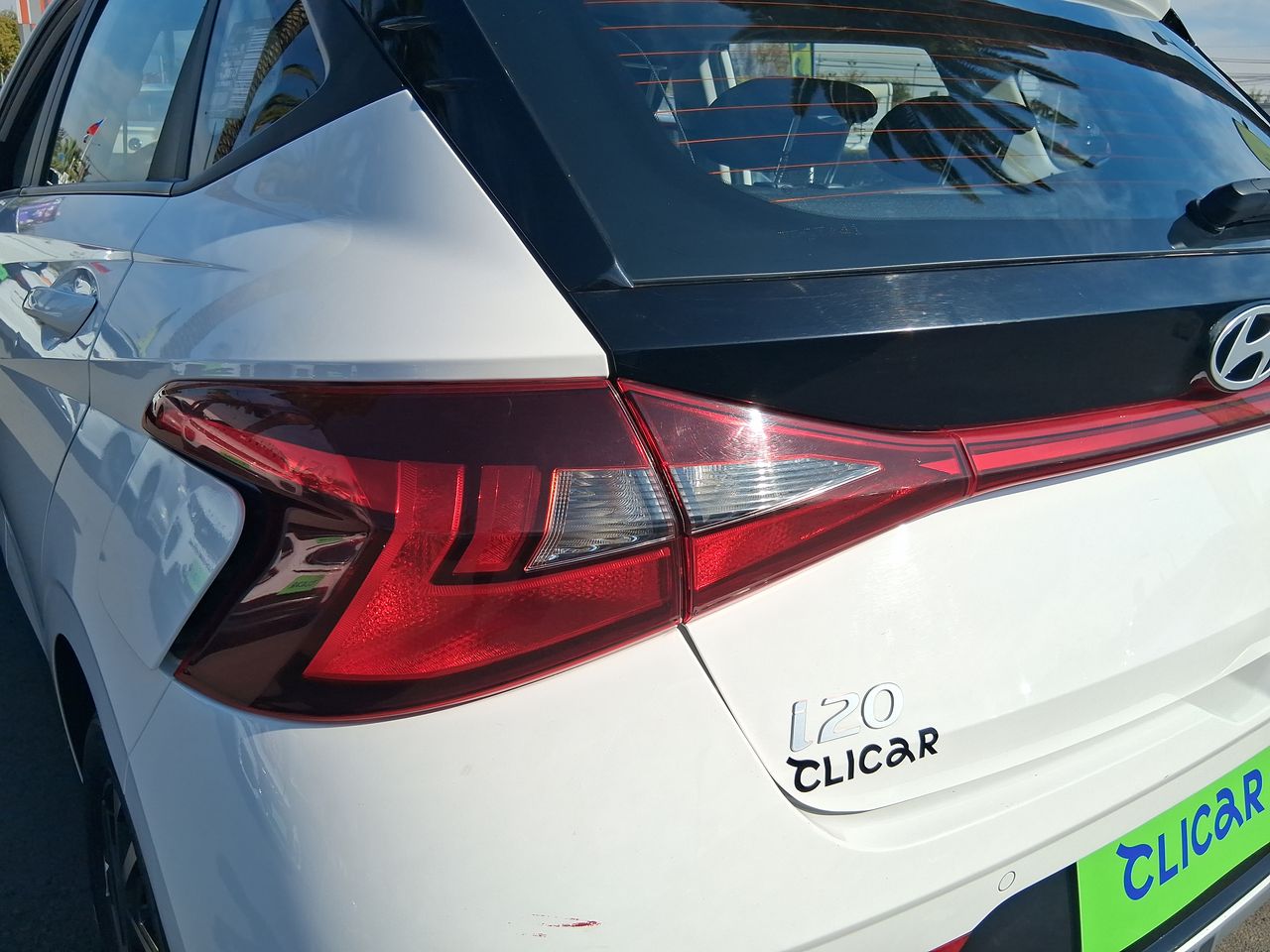 HYUNDAI - 20