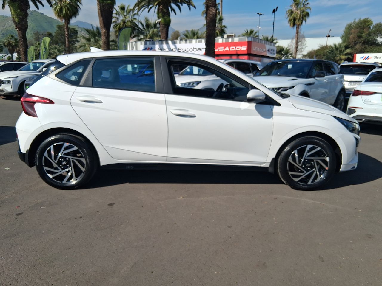 HYUNDAI - 8